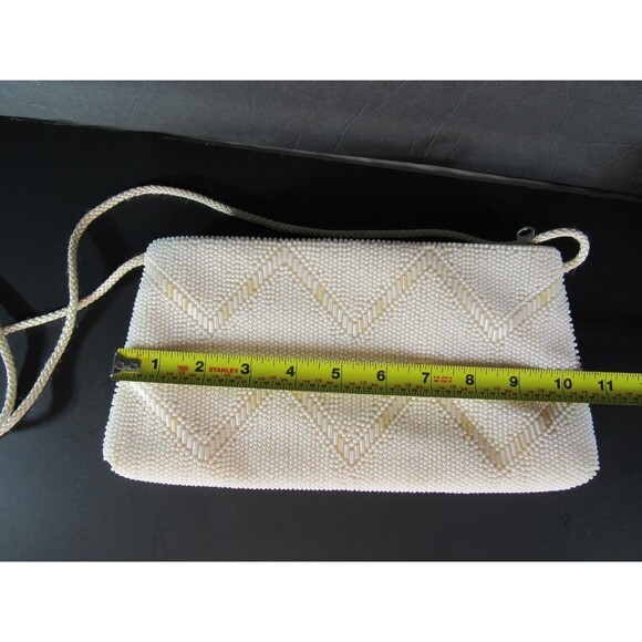Vintage Cream 1970s Beaded Clutch Handbag Purse Chevron Zigzag Shoulder Bag - Picture 9 of 10